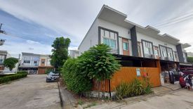 Townhouse for sale in Lio Phetkasem 81, Suan Luang, Samut Sakhon