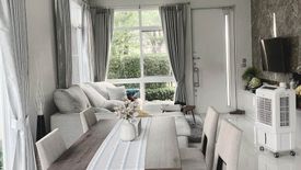 3 Bedroom House for sale in Dokmai, Bangkok