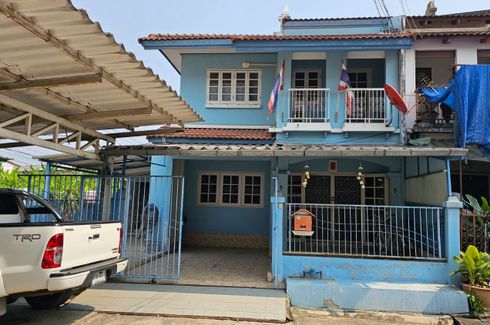 3 Bedroom Townhouse for sale in Sanam Bin, Bangkok