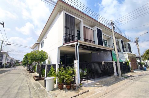 3 Bedroom Townhouse for sale in The Miracle Plus Phetkasem 63 Project 1, Lak Song, Bangkok