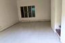 3 Bedroom Townhouse for sale in Pattra Private 2, Sam Khok, Pathum Thani
