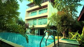 5 Bedroom Villa for sale in Bang Chak, Bangkok