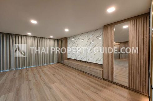 4 Bedroom Condo for rent in Somkid Gardens, Langsuan, Bangkok near BTS Chit Lom