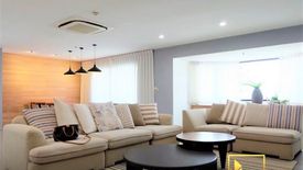 3 Bedroom Condo for rent in Baan Suanpetch, Khlong Tan Nuea, Bangkok near BTS Phrom Phong