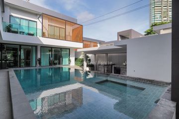 6 Bedroom House for sale in Chonburi