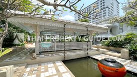 4 Bedroom House for rent in Wat Sam Phraya, Bangkok near MRT Sanam Luang