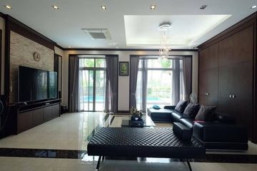 4 Bedroom House for sale in Dokmai, Bangkok