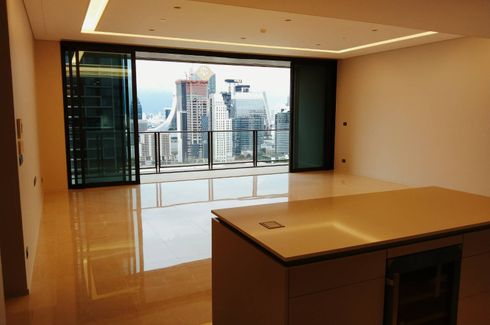 3 Bedroom Condo for sale in The Residences at Sindhorn Kempinski Hotel Bangkok, Langsuan, Bangkok near BTS Ratchadamri