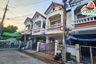 3 Bedroom Townhouse for sale in Tha Raeng, Bangkok