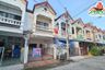 3 Bedroom Townhouse for sale in Tha Raeng, Bangkok