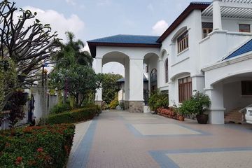 6 Bedroom House for rent in Hua Mak, Bangkok near MRT Si Kritha