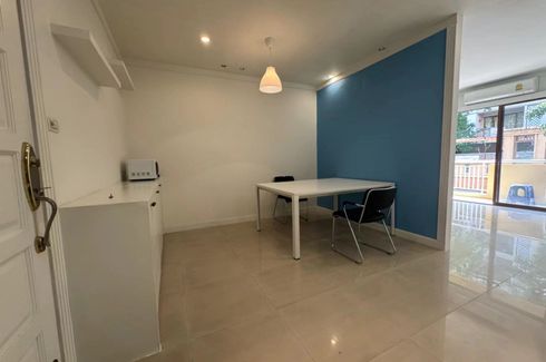 1 Bedroom Condo for sale in Baan Klang Krung Resort (Ratchada 7), Din Daeng, Bangkok near MRT Ratchadaphisek