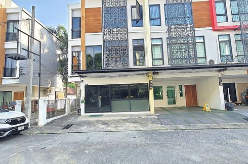 4 Bedroom House for sale in Chang Phueak, Chiang Mai