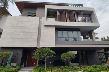 5 Bedroom House for sale in Bang Na, Bangkok
