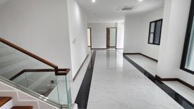 5 Bedroom House for rent in Khlong Tan Nuea, Bangkok