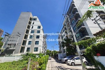 2 Bedroom Apartment for sale in Bang Na, Bangkok near BTS Bearing