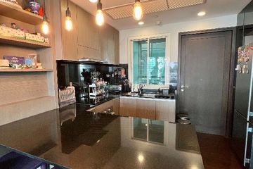 3 Bedroom Condo for sale in Bang Lamphu Lang, Bangkok