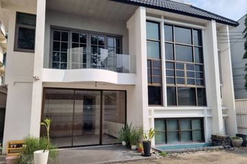 6 Bedroom House for rent in Khlong Tan Nuea, Bangkok near BTS Phrom Phong