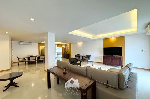 2 Bedroom Apartment for rent in Esmeralda Apartments, Thung Maha Mek, Bangkok near MRT Lumpini