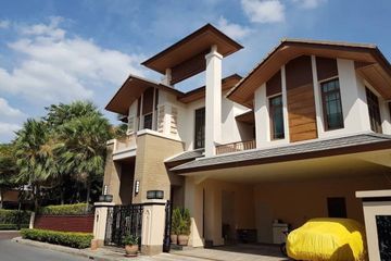 4 Bedroom House for rent in Phra Khanong Nuea, Bangkok