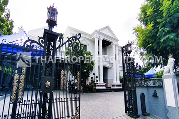 6 Bedroom House for rent in Lake Side Villa 2, Bang Kaeo, Samut Prakan