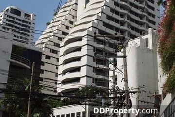 2 Bedroom Condo for sale in Khlong Tan Nuea, Bangkok