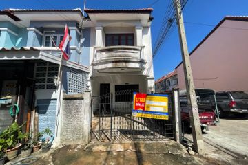 2 Bedroom Townhouse for sale in Baan Narisa Baan Kluay-Sai Noi, Phimon Rat, Nonthaburi