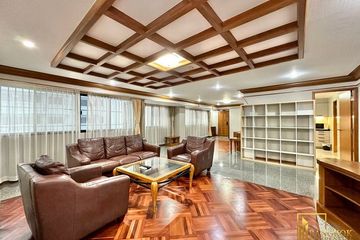 2 Bedroom Condo for rent in United Tower, Khlong Tan Nuea, Bangkok near BTS Thong Lo