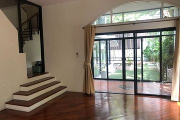 3 Bedroom Condo for rent in Chong Nonsi, Bangkok