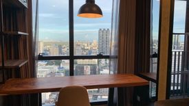 1 Bedroom Condo for rent in Si Phraya, Bangkok near MRT Sam Yan