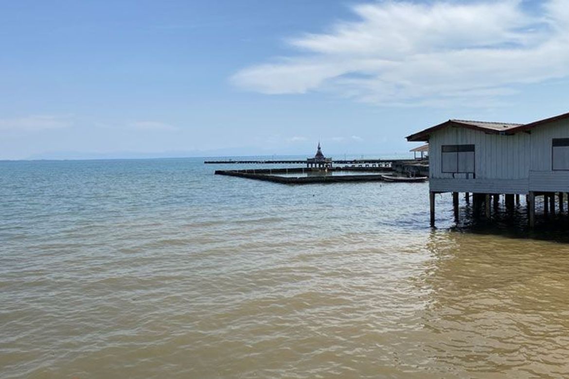 Koh Chang Modern 3bedroom beachfronthouse on 1.200 m2 at a peaceful