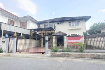 4 Bedroom House for sale in Sam Sen Nok, Bangkok