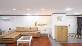 2 Bedroom Condo for rent in United Tower, Khlong Tan Nuea, Bangkok near BTS Thong Lo