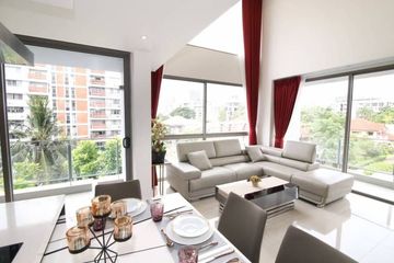 3 Bedroom Condo for rent in Khlong Tan Nuea, Bangkok