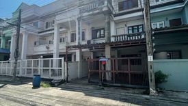 6 Bedroom Townhouse for sale in Tha Raeng, Bangkok