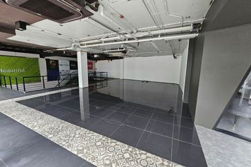 Commercial for rent in Silom, Bangkok near BTS Chong Nonsi