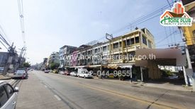 3 Bedroom Commercial for sale in Talat Khwan, Nonthaburi