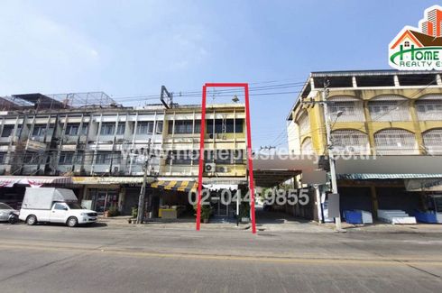 3 Bedroom Commercial for sale in Talat Khwan, Nonthaburi