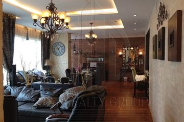 2 Bedroom Condo for sale in Khlong Tan, Bangkok near MRT Queen Sirikit National Convention Centre