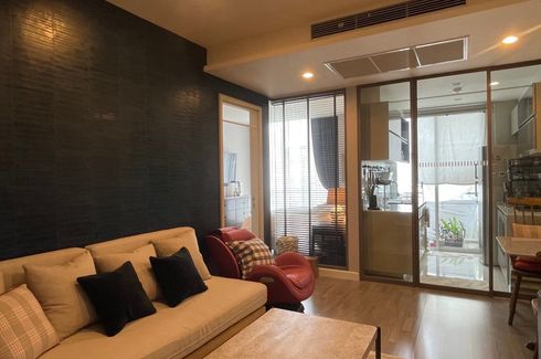 1 Bedroom Condo for sale in The Room Sathorn - TanonPun, Silom, Bangkok near BTS Surasak