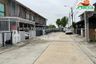 3 Bedroom Townhouse for sale in Baan Pruksa Prime Ladkrabang-Suvarnabhumi, Sisa Chorakhe Noi, Samut Prakan