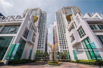 1 Bedroom Condo for sale in Huai Khwang, Bangkok