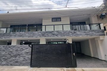 6 Bedroom Townhouse for rent in Khlong Toei, Bangkok near BTS Ploen Chit