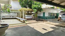 5 Bedroom House for sale in Khlong Tan Nuea, Bangkok