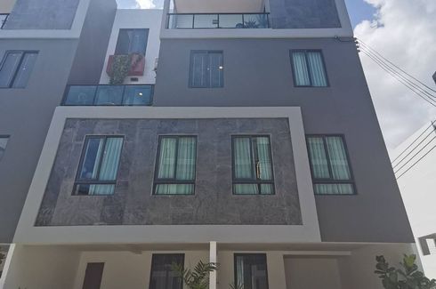 4 Bedroom Townhouse for sale in Bang Duan, Bangkok