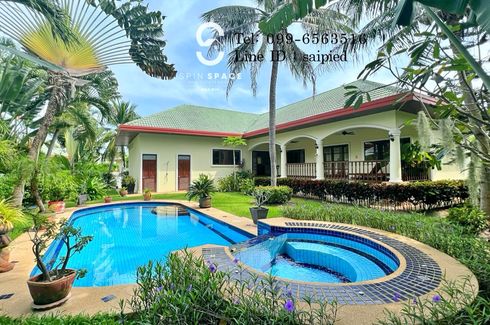 3 Bedroom Villa for sale in Nong Kae, Prachuap Khiri Khan