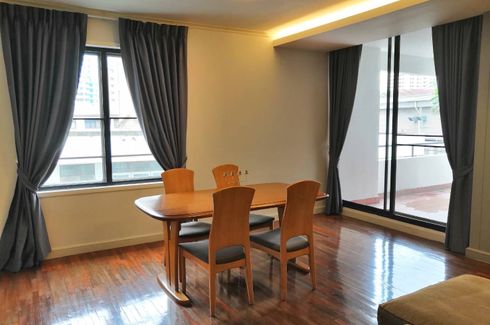 2 Bedroom Serviced Apartment for rent in Khlong Toei Nuea, Bangkok near MRT Phetchaburi