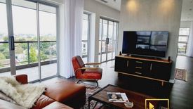 3 Bedroom Condo for rent in Penthouse Condominium 3, Phra Khanong Nuea, Bangkok near BTS Ekkamai