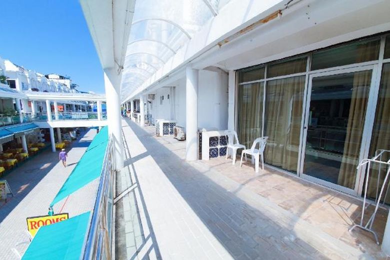 Break Point Hotel & Restaurant Patong, 0 Commercials for sale and