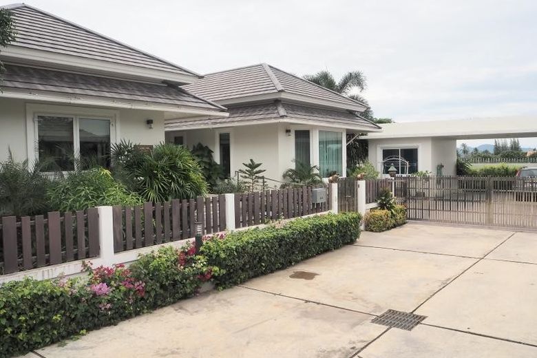 Baan Oasis Pran Buri, 0 Houses for sale and rent ThailandProperty